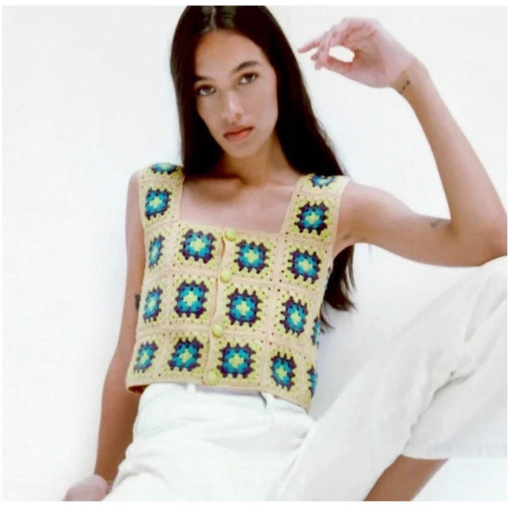 Zara Women Crochet Granny Square Button Front Crop Top Tan Purple Teal Small